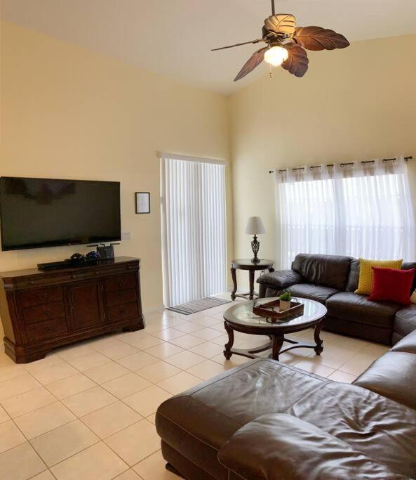 Minutes To Disney! Spacious Home W/ Private Pool, Themed Rooms! Orlando Ngoại thất bức ảnh